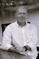 Myles Gibbins (PenPic)